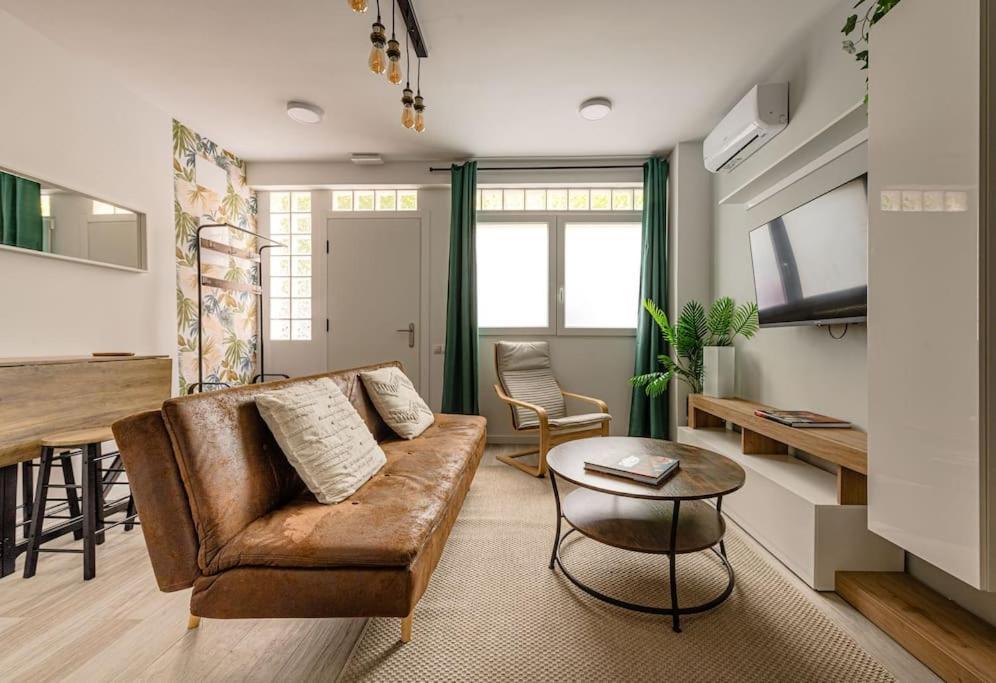 Cozy Duplex Apartment In Barrio De Salamanca - Heredia Madrid Exterior photo